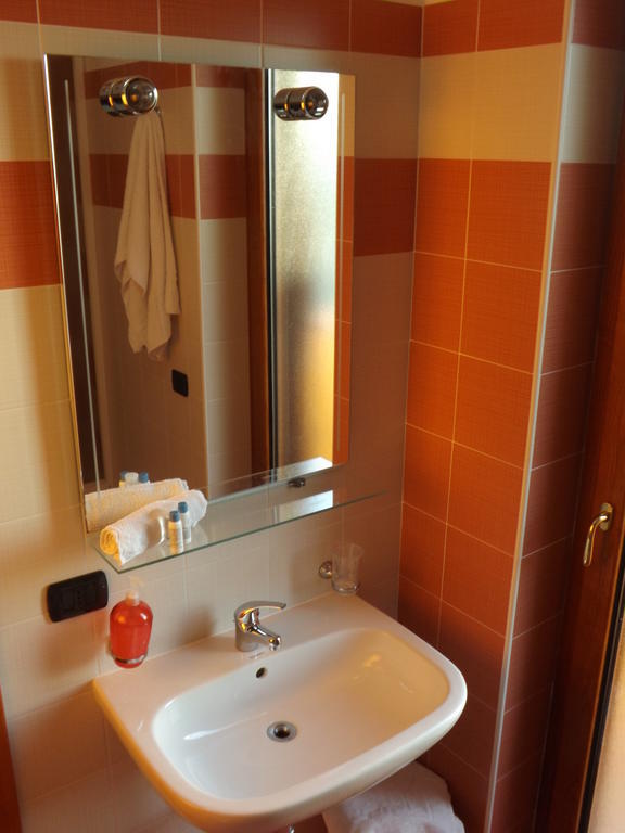 Bed & Breakfast La Villetta Botricello Oda fotoğraf